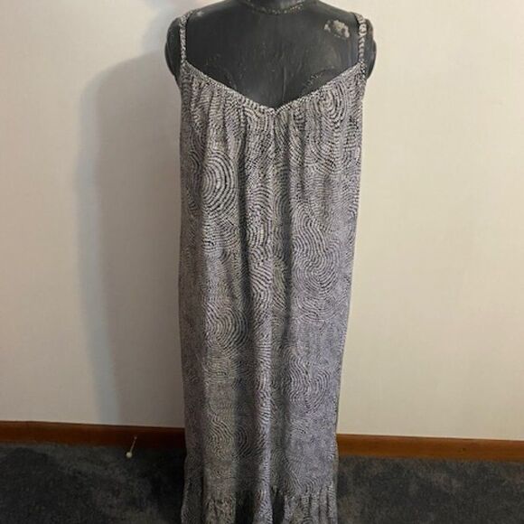 Ava & Viv Black/White Maxi adjustable strap tiered dress, size 2X - Picture 1 of 5